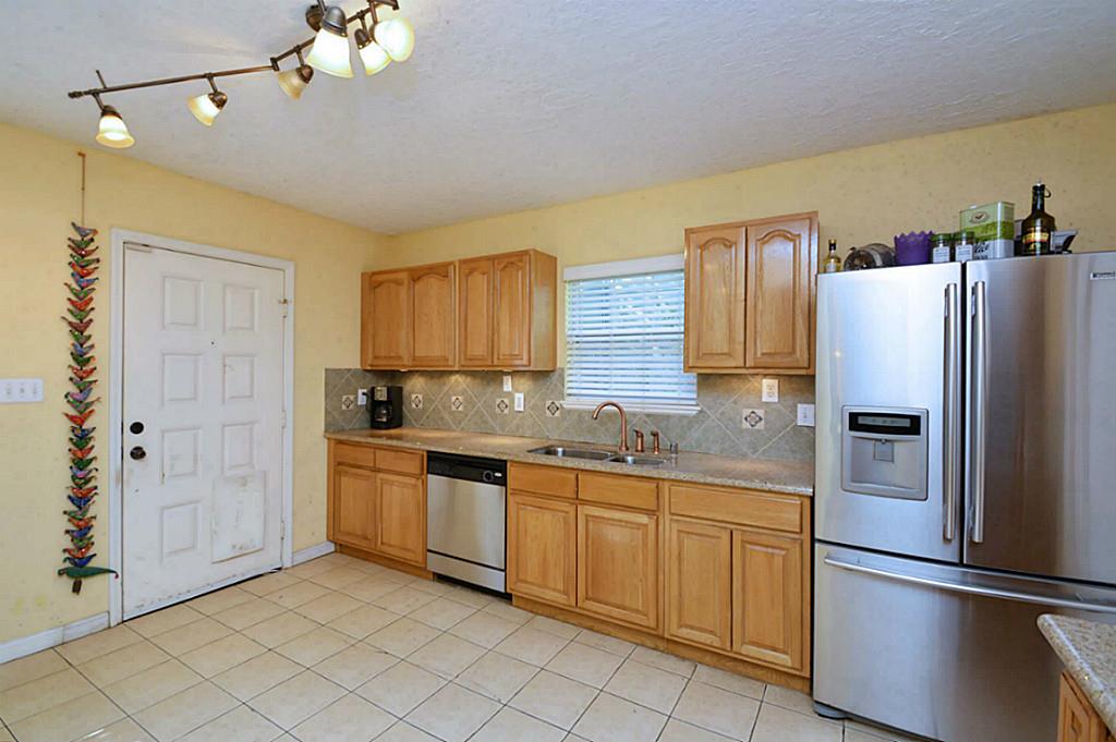 kitchen reno, diy fridge surround