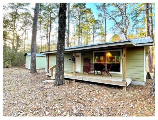 creekside cabin 38, airbnb, huntsville, lake livingston, cabin, cabin decor, tiny home, tiny home decor, pine forest 